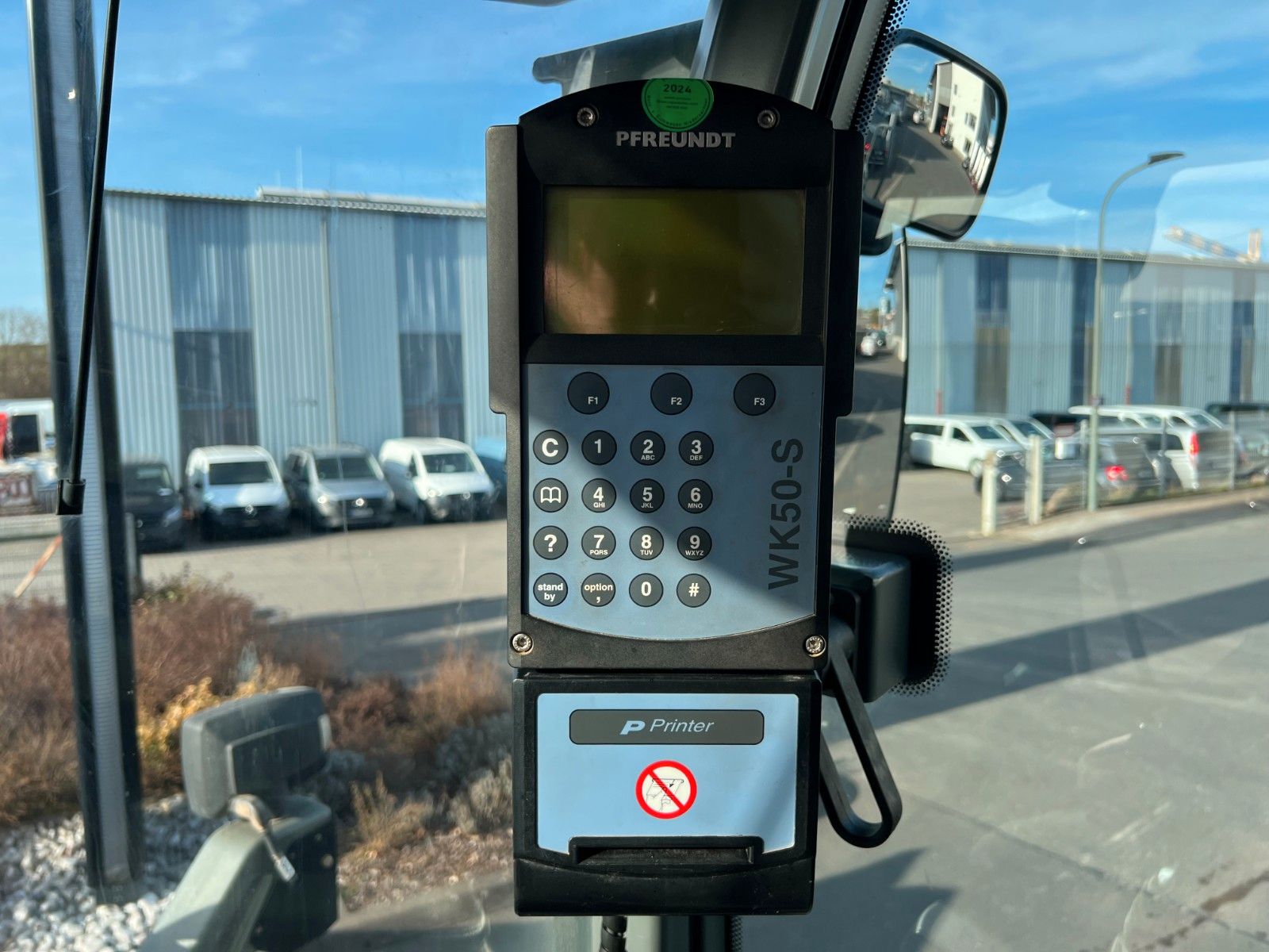 Fahrzeugabbildung Liebherr L 556 / 5.574h / Waage / Zentralschmierung