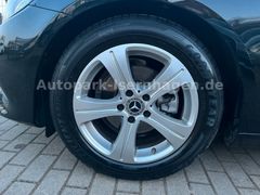 MERCEDES-BENZ E 220 d T Autom.WIDESCREEN*ILS*AHK*Teilleder*BUR