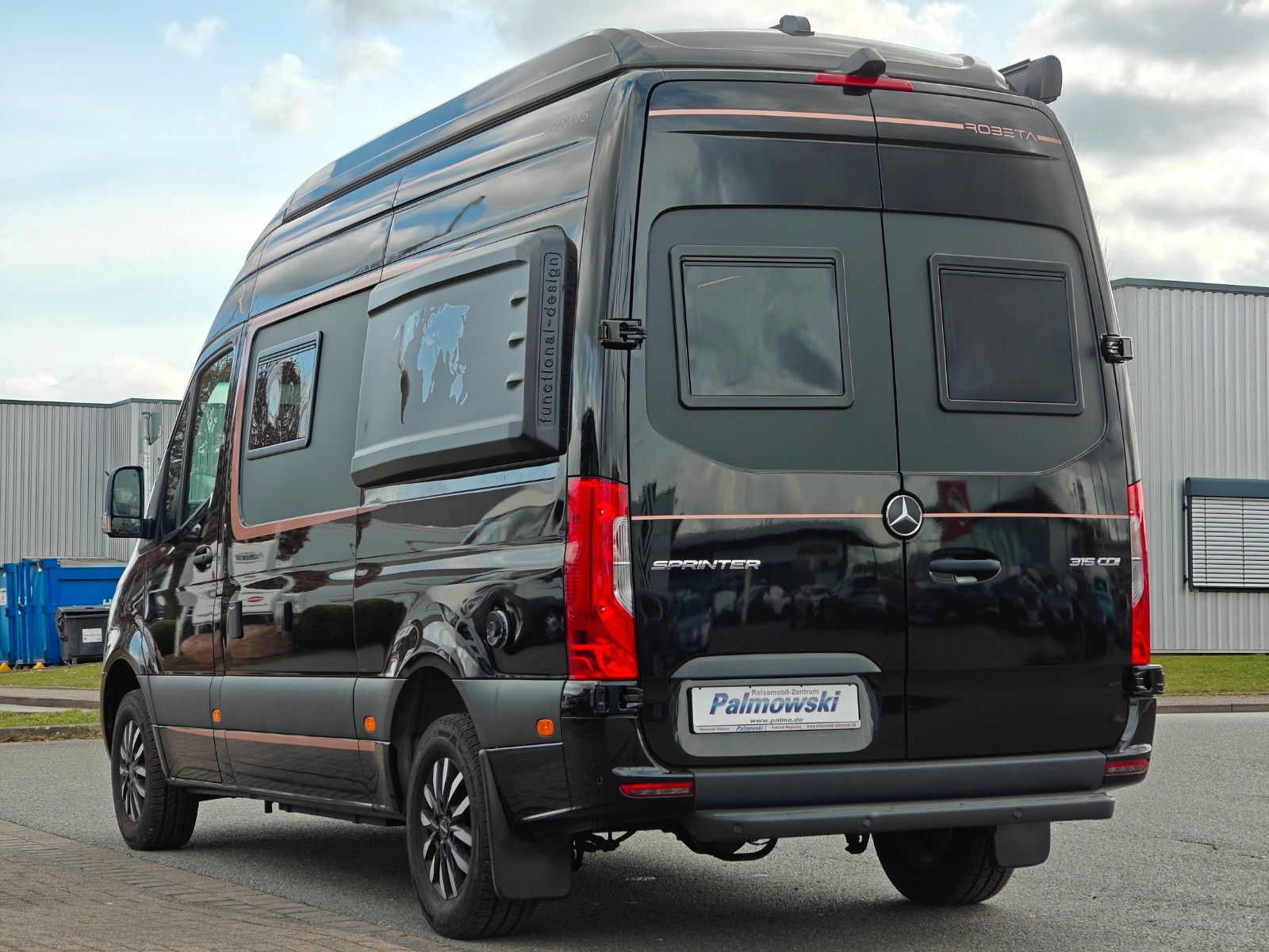 Fahrzeugabbildung Robeta Adonis - Luxus Campervan mit Aufstelldach