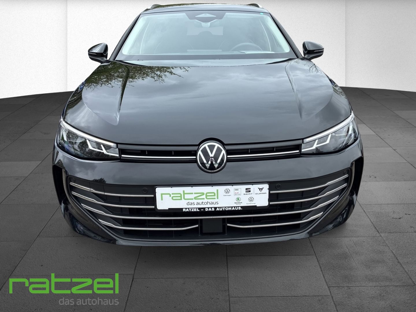 Fahrzeugabbildung Volkswagen Passat Variant 2.0 TDI DSG BUSINESS Navi Kamera