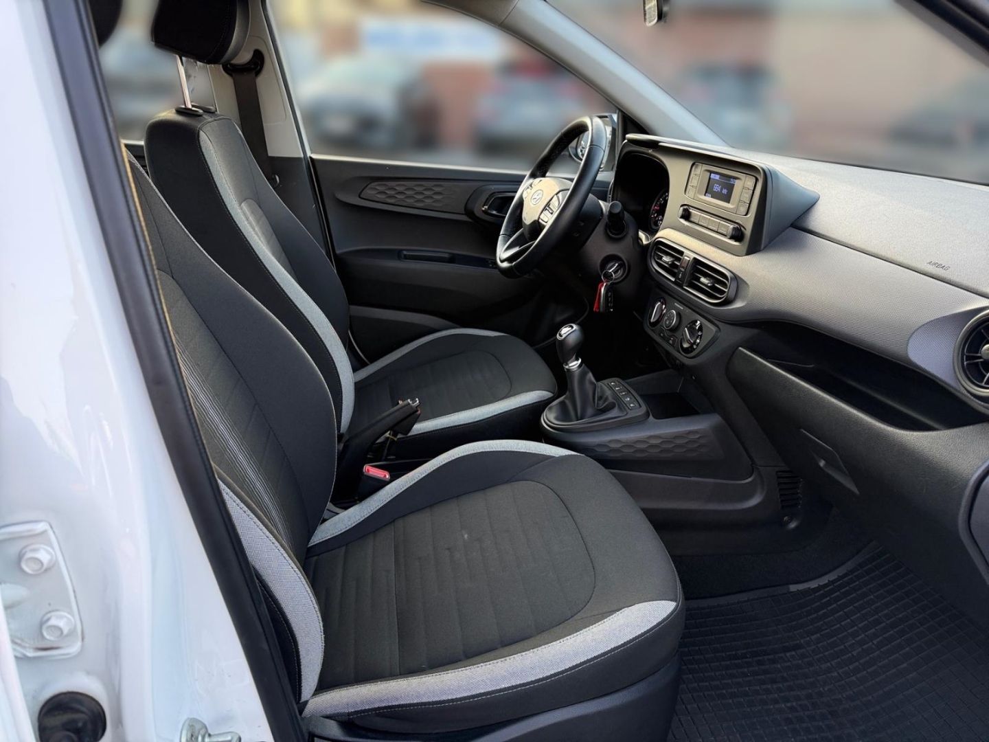 Fahrzeugabbildung Hyundai i10 1.0 Benzin M T Select Funktionspaket