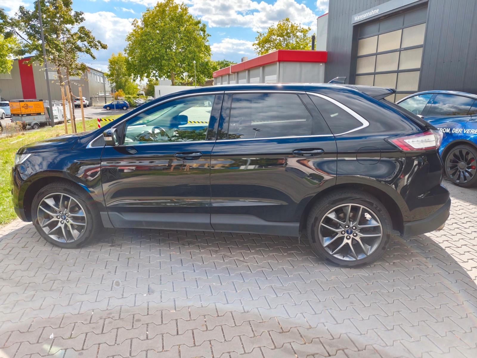 Ford Edge Titanium Bi-Turbo 4x4 Panorama Leder Kamera