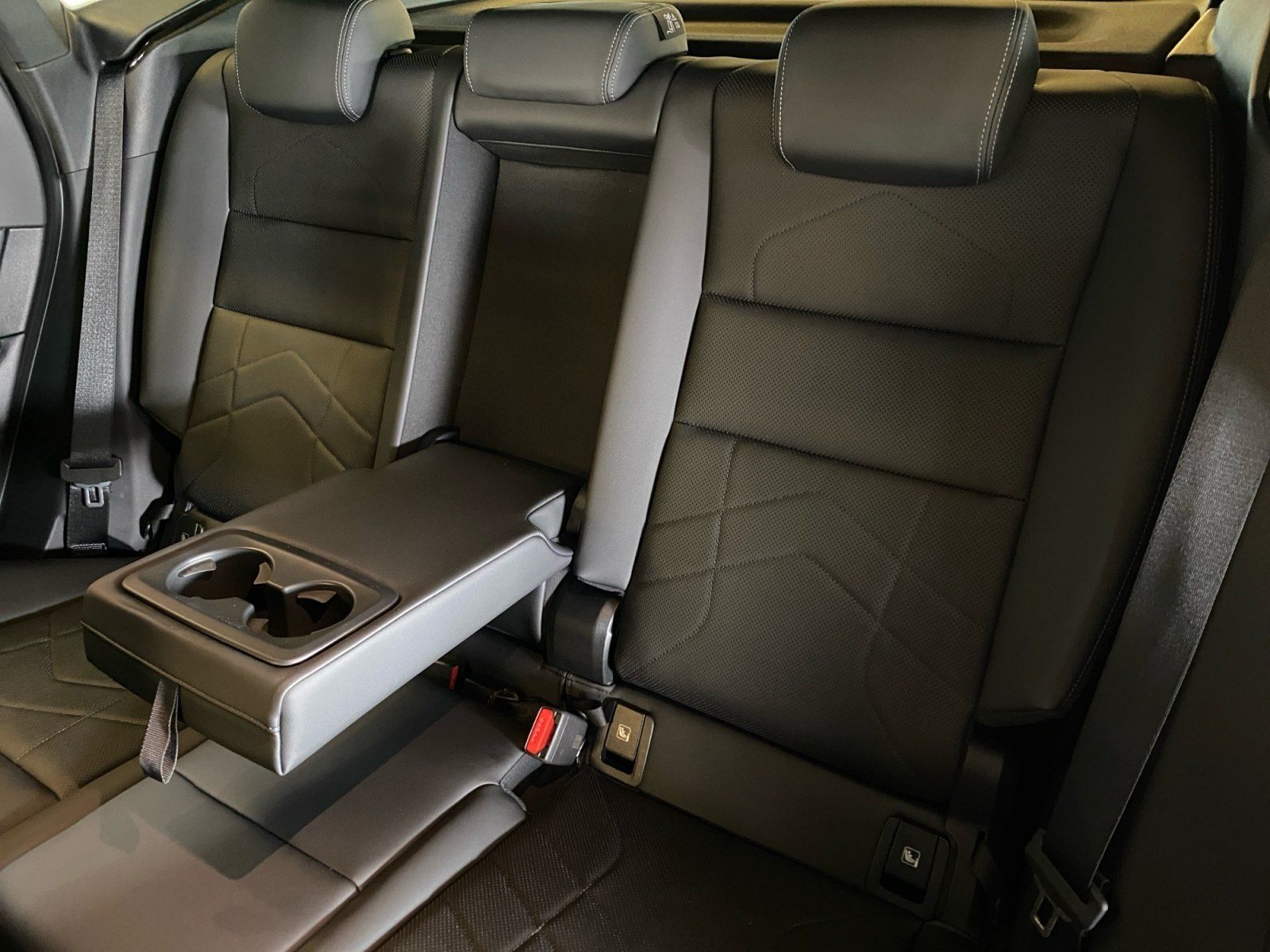 BMW 223 Active Tourer - Bild 15