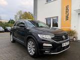 Volkswagen T-Roc Sport=Digitales Cookpit-Navi-Automatik= - gebrauchte VW T-Roc aus dem Jahr 2018