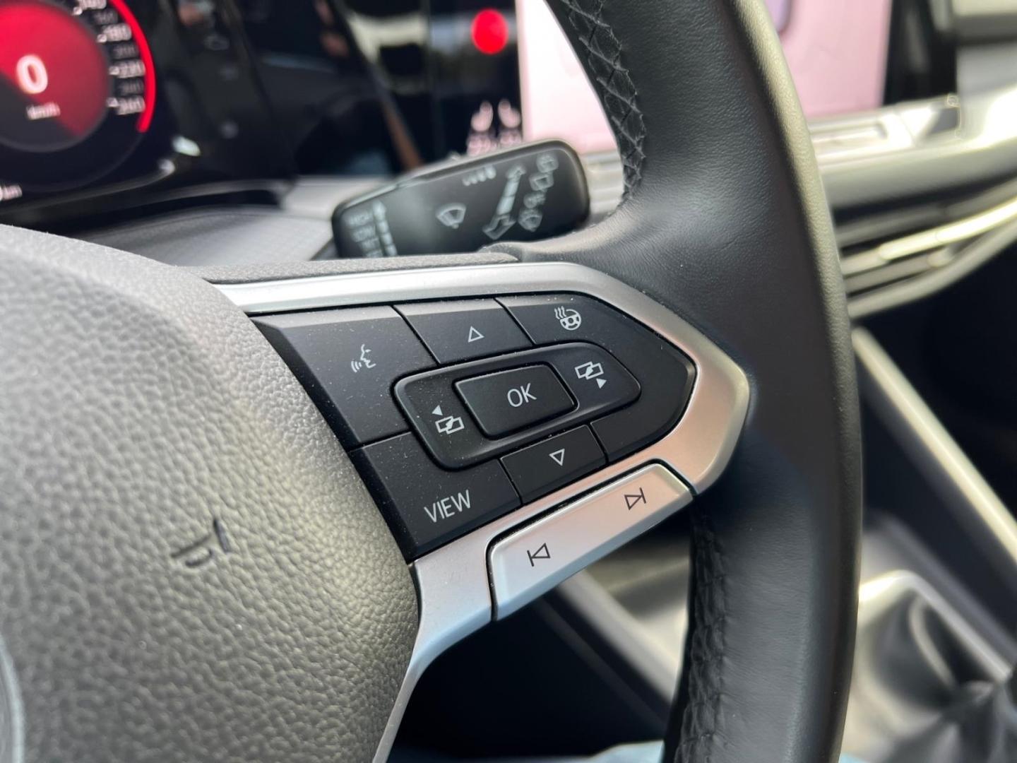 Volkswagen Golf VIII United 1.5 TSI BMT Alu 18 Navi PDC SHZ, миниатюра 25