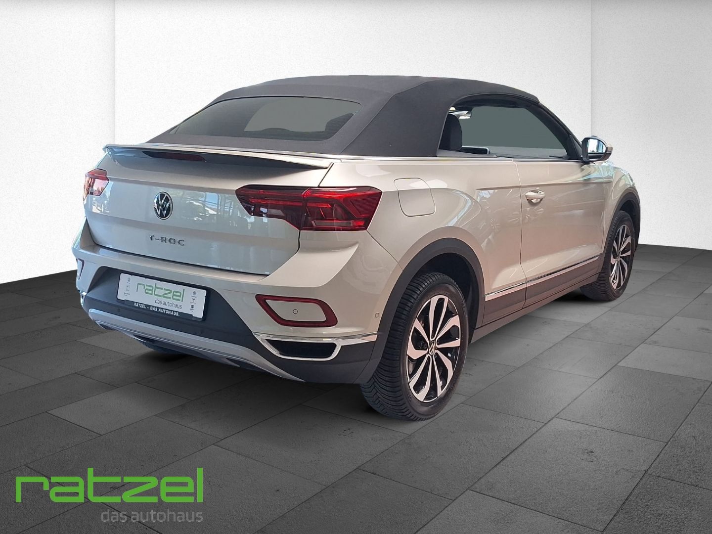 Fahrzeugabbildung Volkswagen T-Roc Cabriolet Style 1.0 TSI LED ACC App Connec