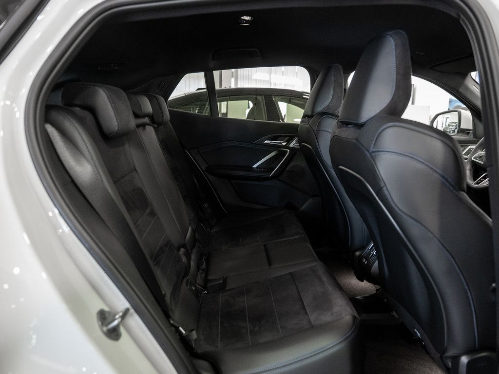 BMW iX2 - Bild 7