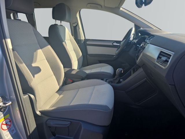 Touran 1.5 TSI DSG 7-SITZER AHK+RFK+ACC+NAVI+PDC