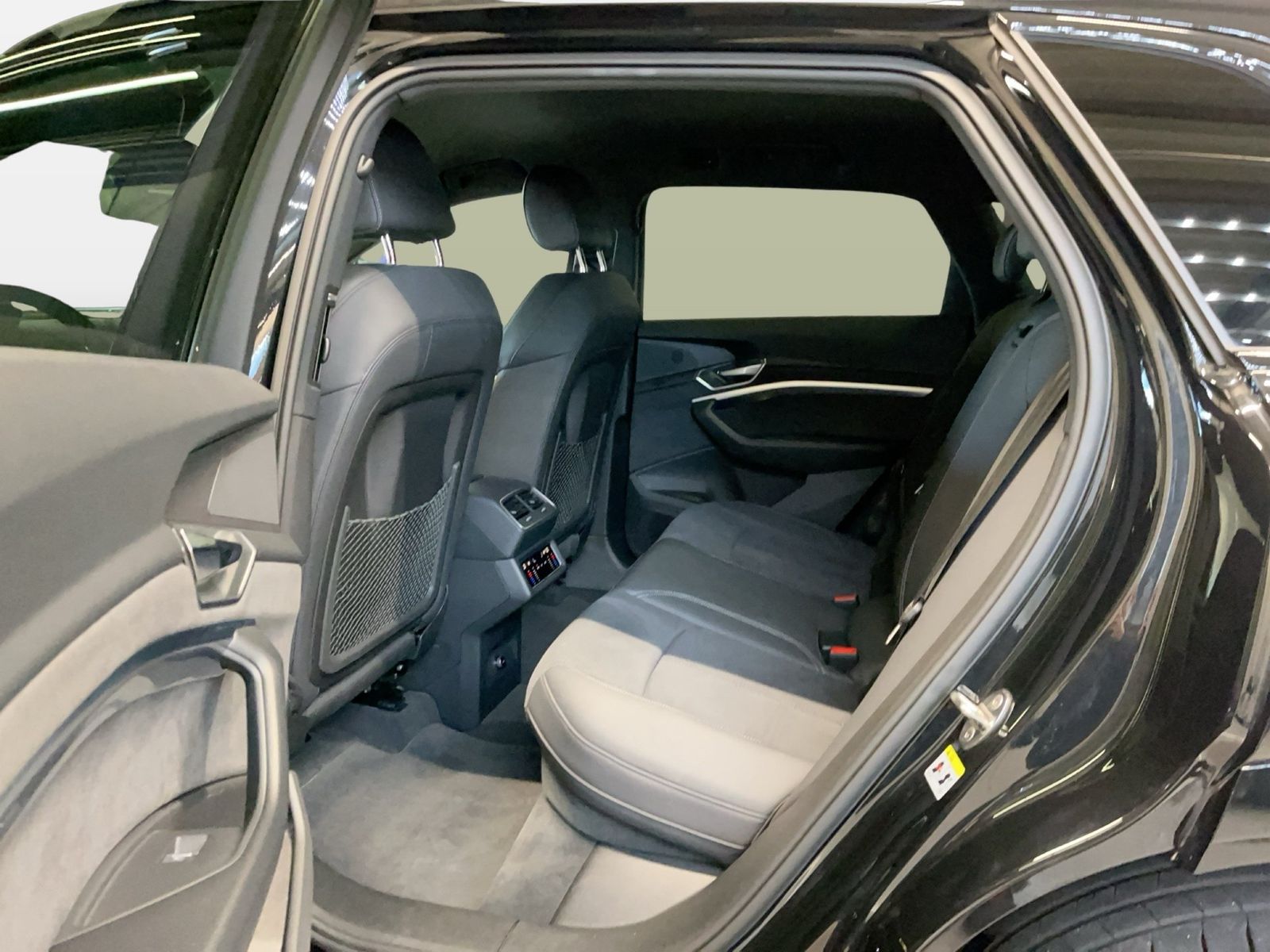 Audi Q8 e-tron - Bild 10