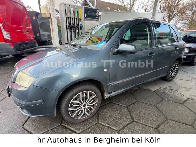 Skoda Fabia 1.4 16V 55 kW Elegance Sedan