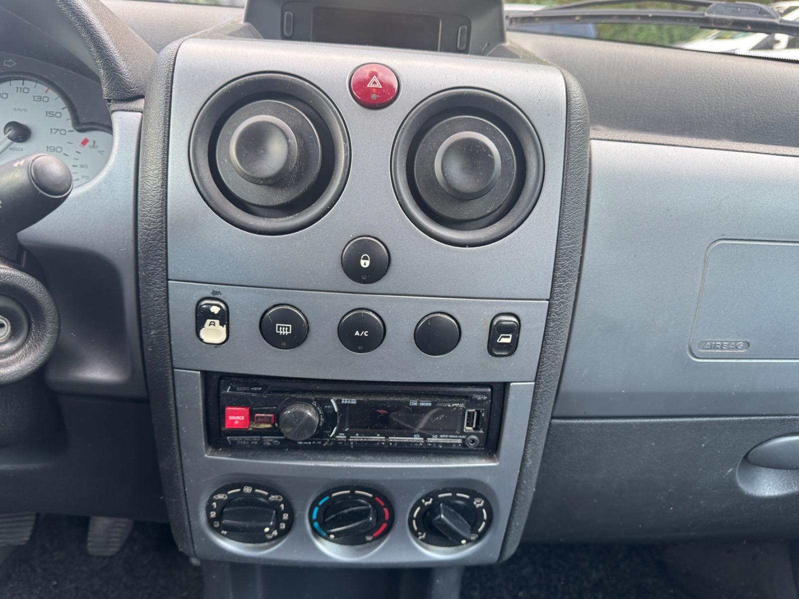 Peugeot Partner  1,6 Tendance Kombi TÜVbis 2028 TIPTOP