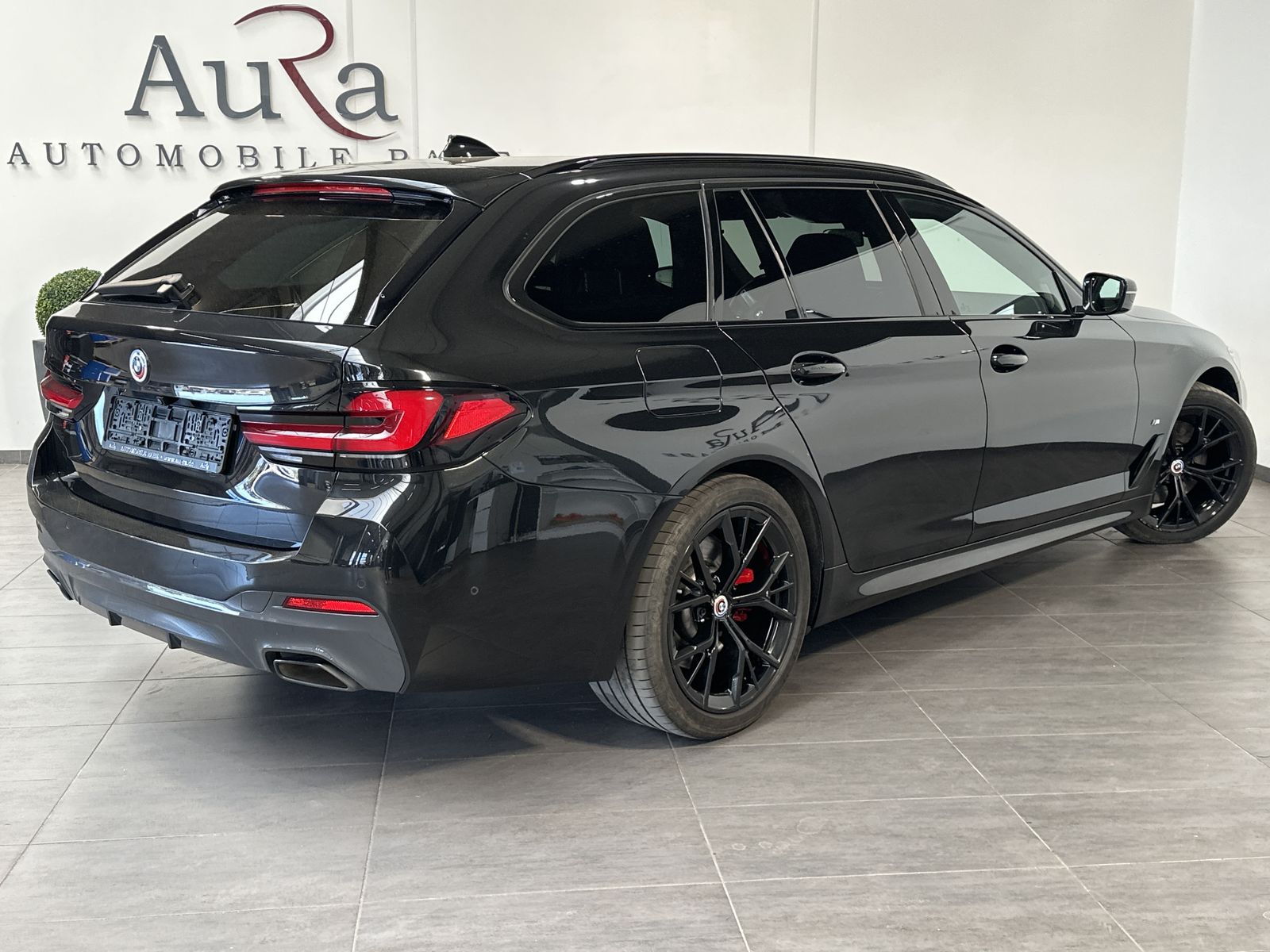 Fahrzeugabbildung BMW 530i Touring xD M-Sport Pro NAV+LASER+AHK+HEADUP
