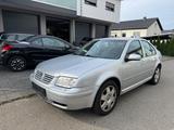 Volkswagen Bora Lim. Highline KLIMA+XENON - Volkswagen Bora mit Benzin-Antrieb: Limousine
