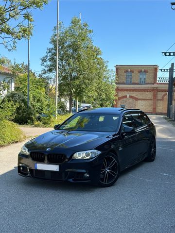 BMW 530d Touring M Paket/HUD/PANO/SOFTCL/SHZ/8 fach