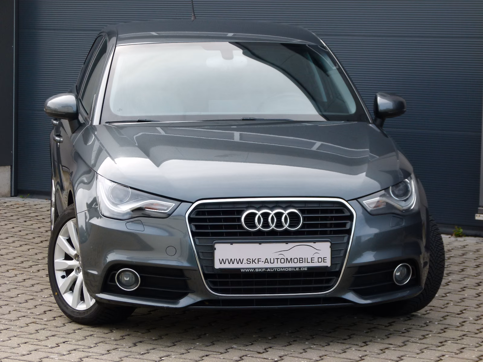Audi A1 Sportback Xenon PDC Navi AHK S-tronic