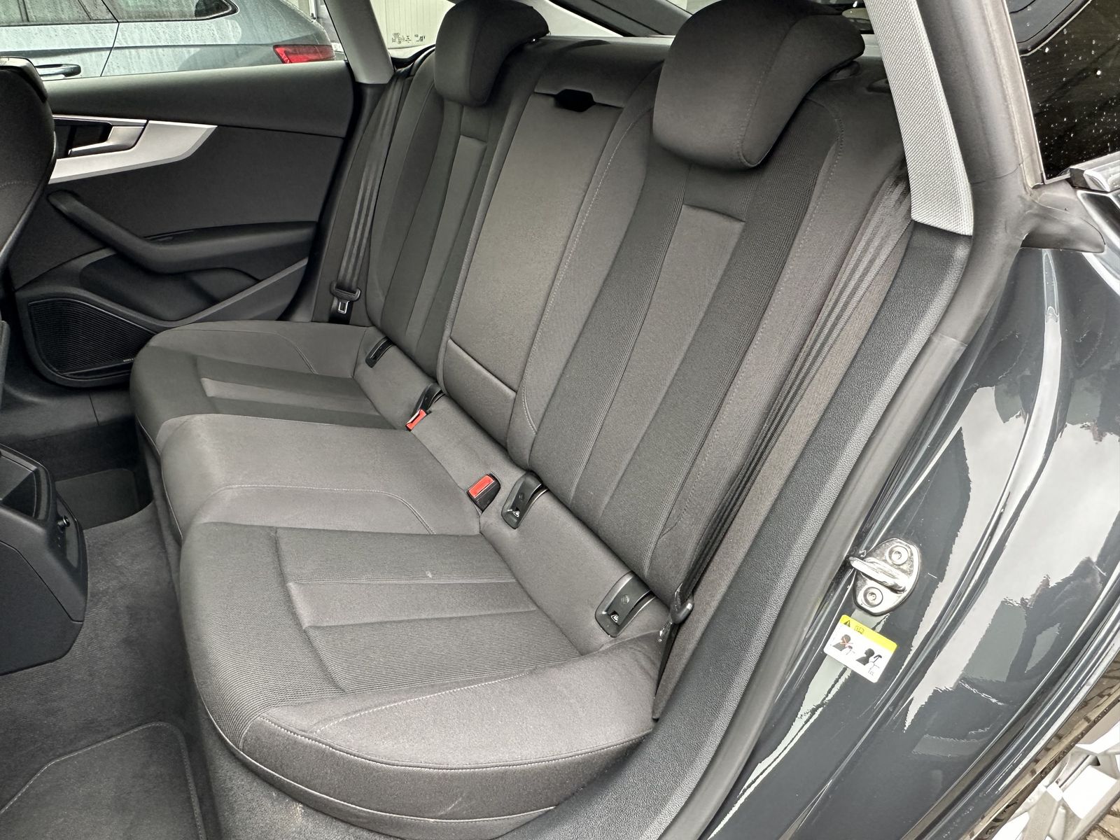 Fahrzeugabbildung Audi A5 SpB 40 TFSI Advanced NAV+LED+KAM+B&O+SHZ+18ZO