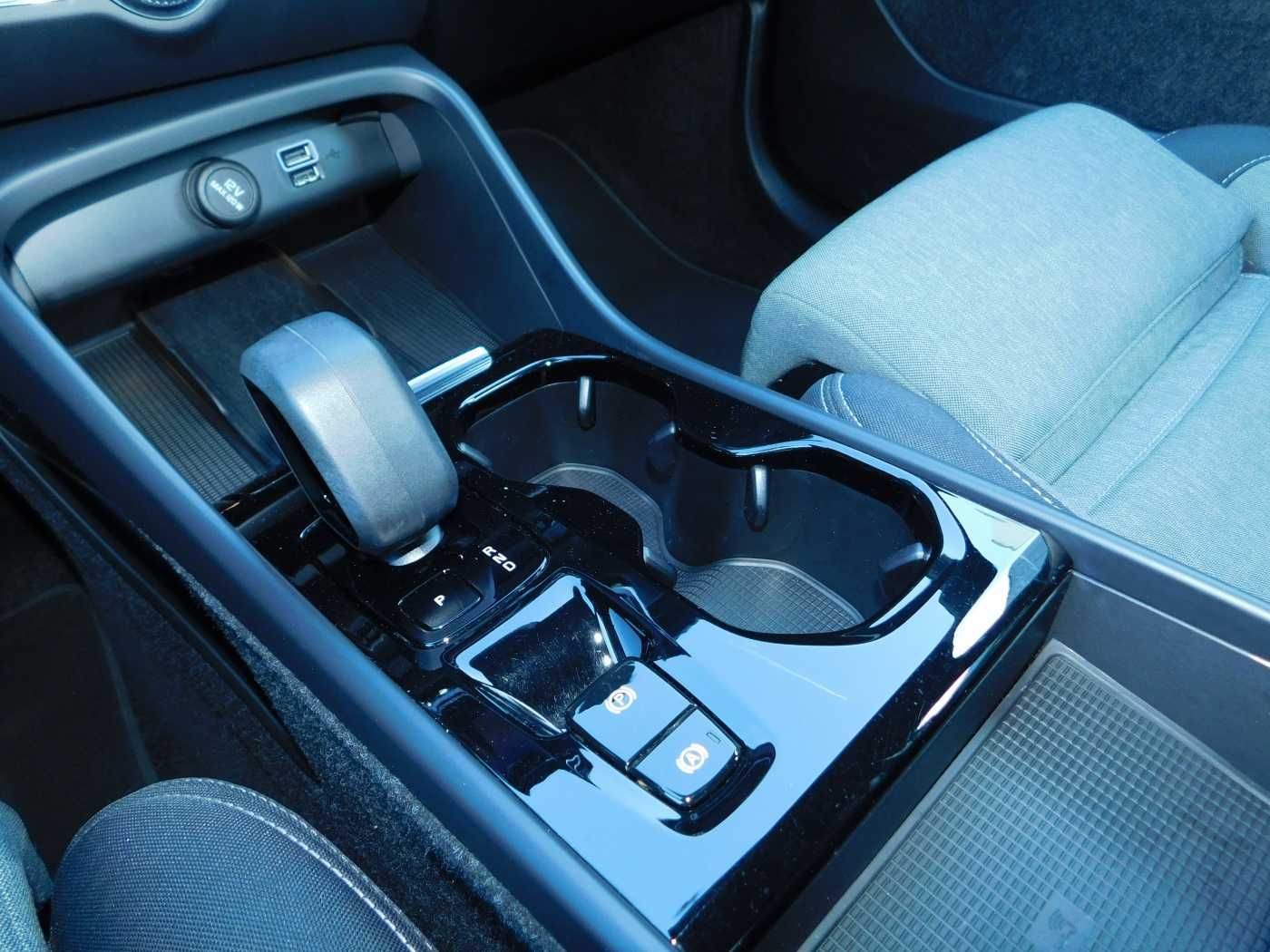 Fahrzeugabbildung Volvo XC40 Plug-In-Hybrid T4 Recharge DKG Plus Bright