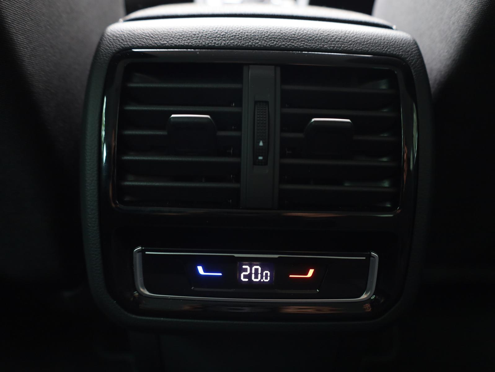 Volkswagen Passat Business 1.5 TSI*AppleCar*CAM*AHK, миниатюра 17