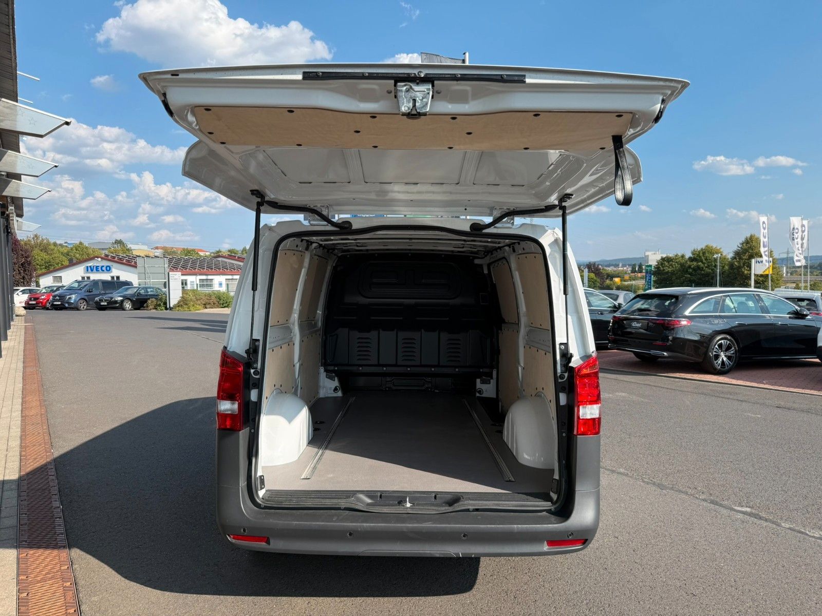 Fahrzeugabbildung Mercedes-Benz Vito 116 CDI 9G Extral Klima Kamera SHZ