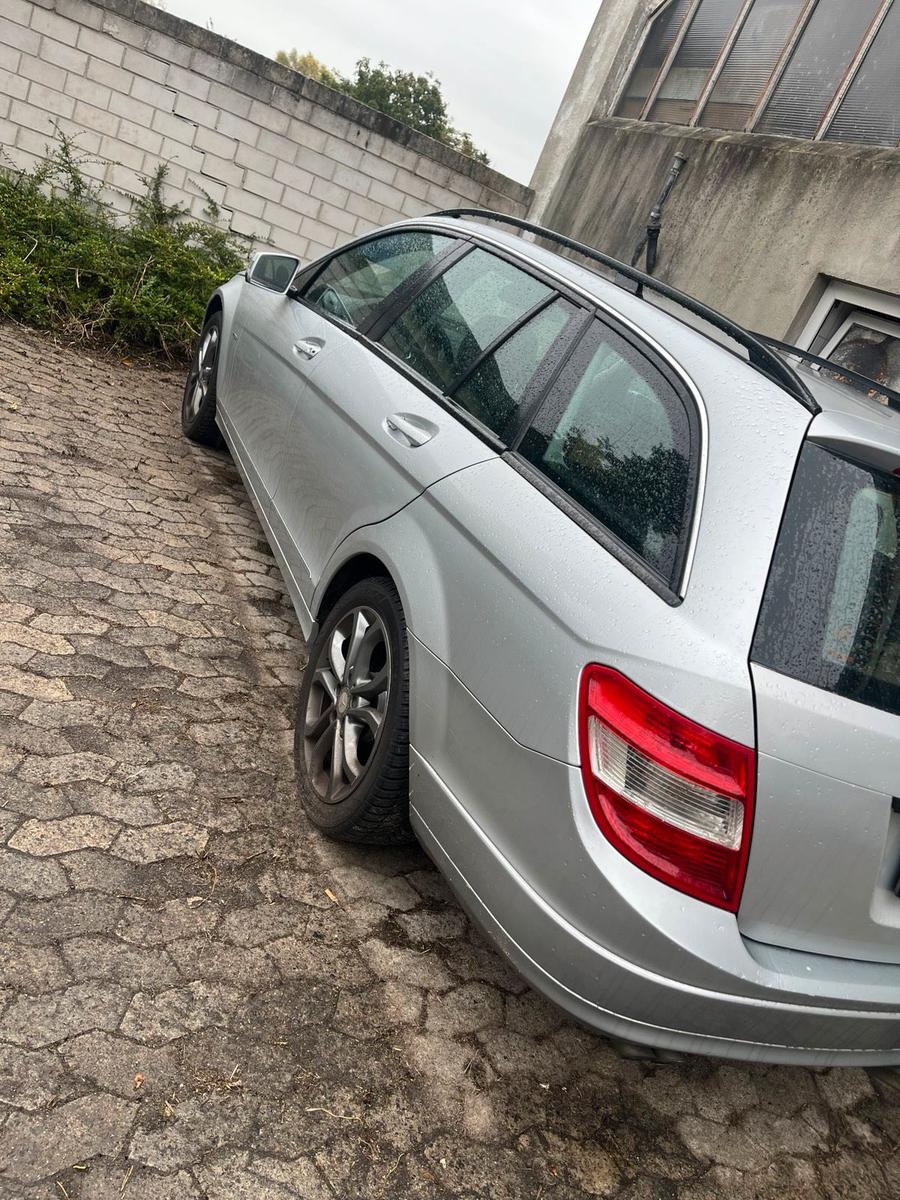Mercedes-Benz C 200