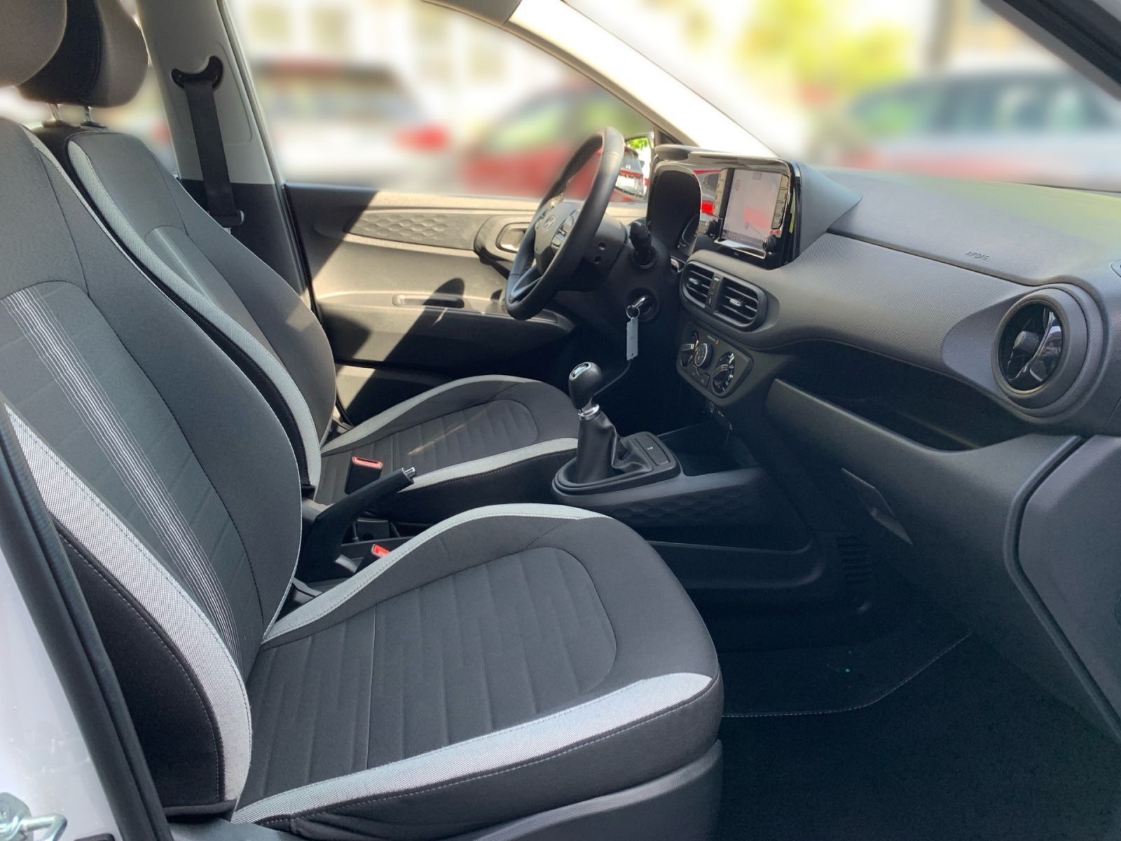 Fahrzeugabbildung Hyundai i10 1.0 Select Navi Kamera Allwetter