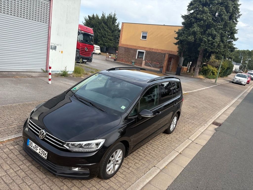 Image of Volkswagen Touran