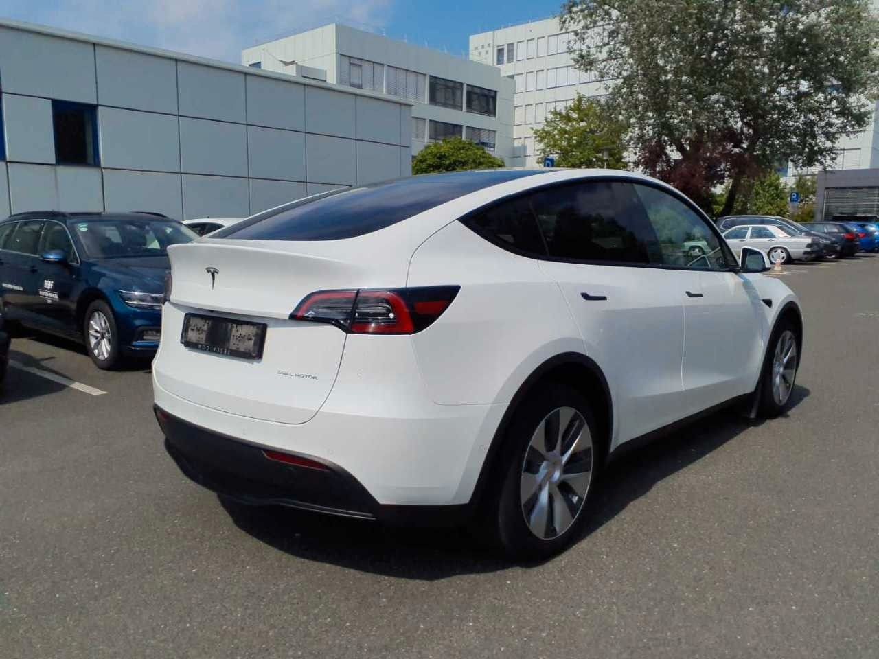 Fahrzeugabbildung Tesla Model Y LONGRANGE DUAL-MOTOR NAVI/LED/KAMERA/AMD