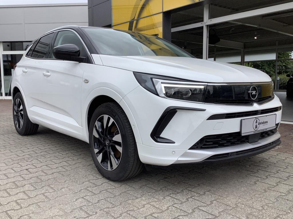 Opel Grandland 1.5 Ultimate SHZ NAVI 360° WR auf Alu