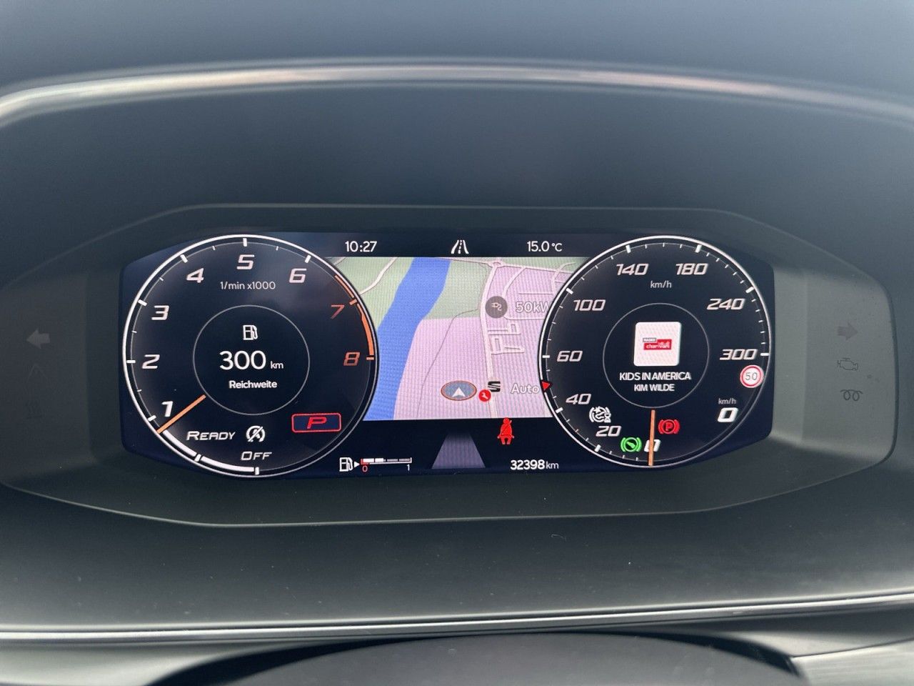 Fahrzeugabbildung CUPRA Formentor VZ 2.0 TSI 4Drive 310 PS DSG*Beats* - mit KI generiert/bearbeitet