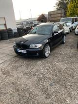 BMW E87 120i - BMW 120 aus 2006: 120i