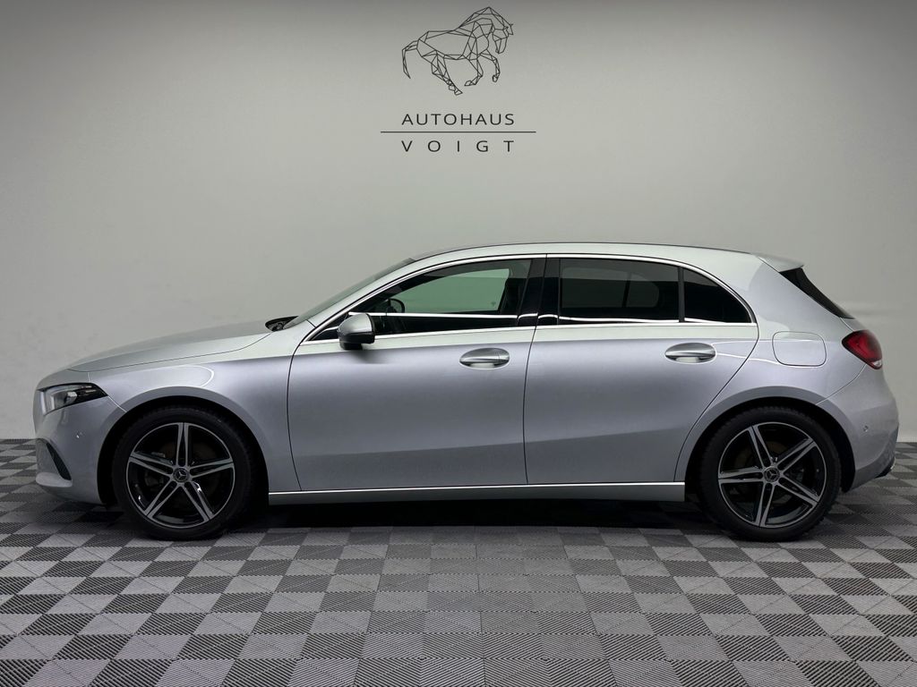 Image of Mercedes-Benz A 220