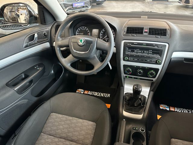 MYAUTOCENTER – Gebraucht- und Jahreswagen mit Werkstattservice in Pfaffenhofen Skoda Octavia Combi Ambiente *Klima*TÜV NEU*