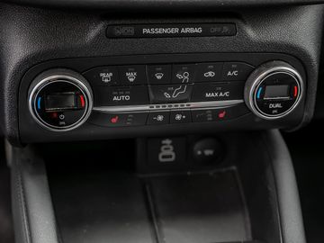 Ford Kuga 2.5 Plug-In Hybrid Titanium Kamera Navi