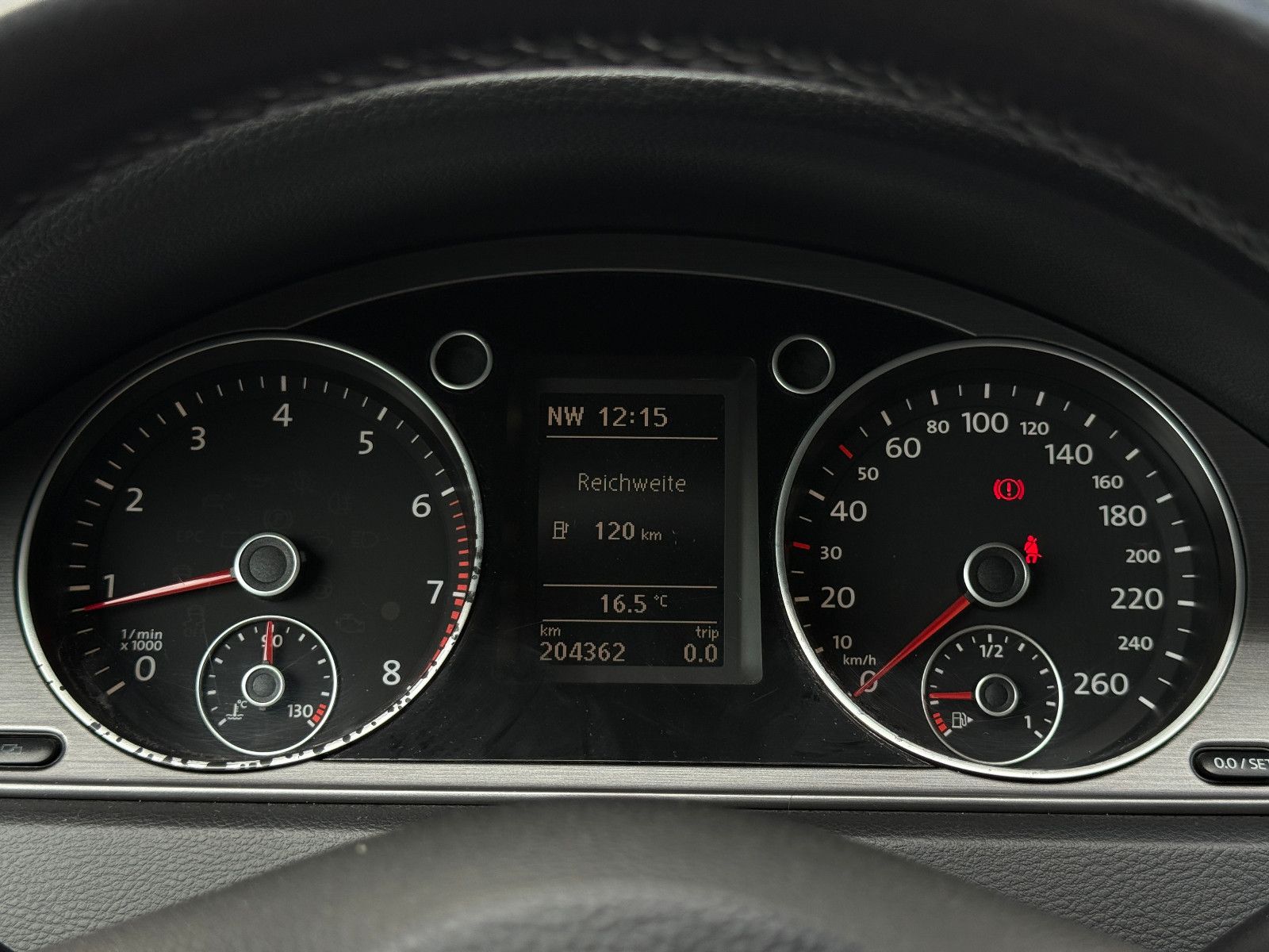 Fahrzeugabbildung Volkswagen Passat Variant Comfortline 1.8 TSI AHK GRA Navi