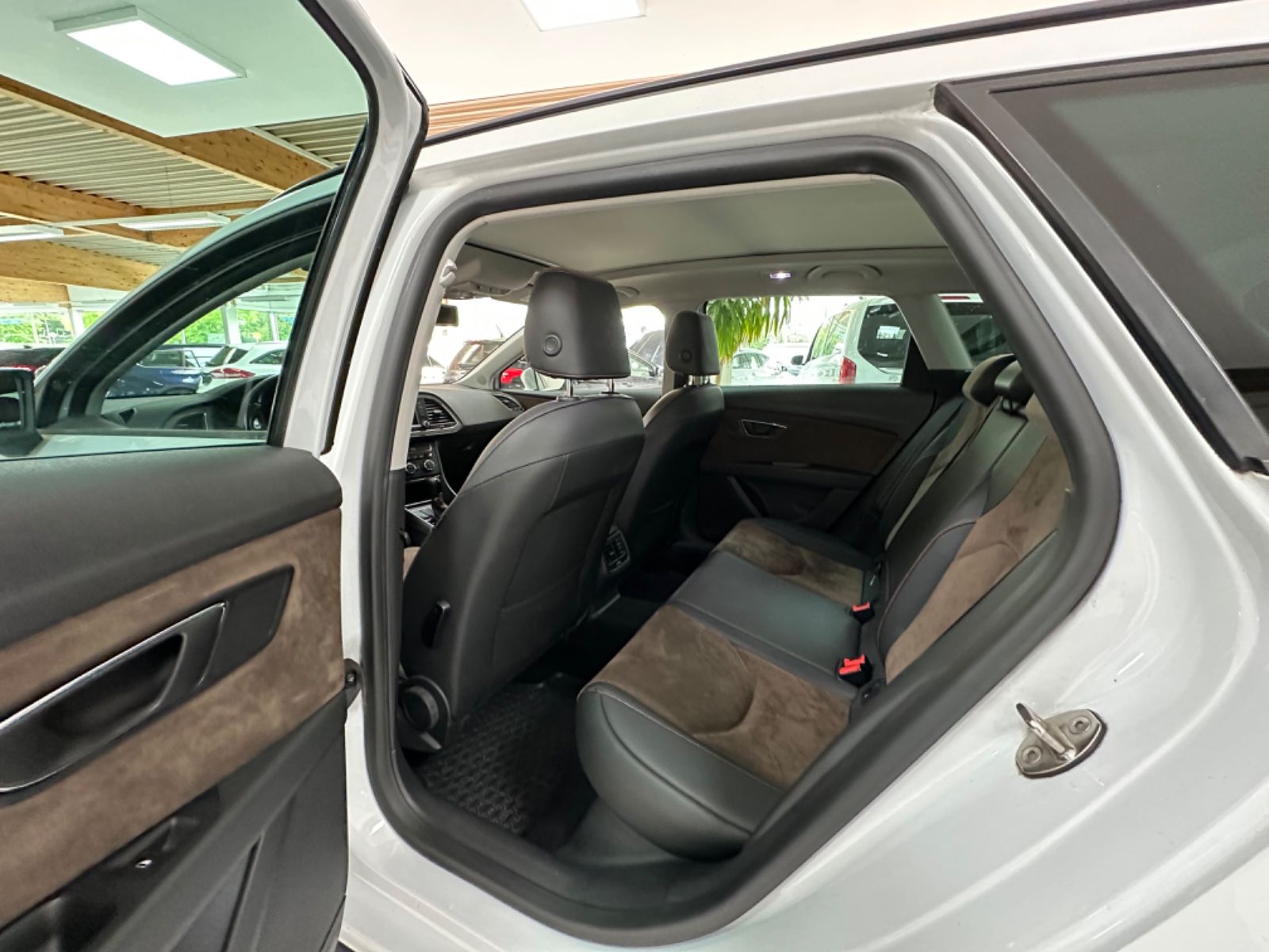 Fahrzeugabbildung SEAT Leon ST X-Perience 4Drive