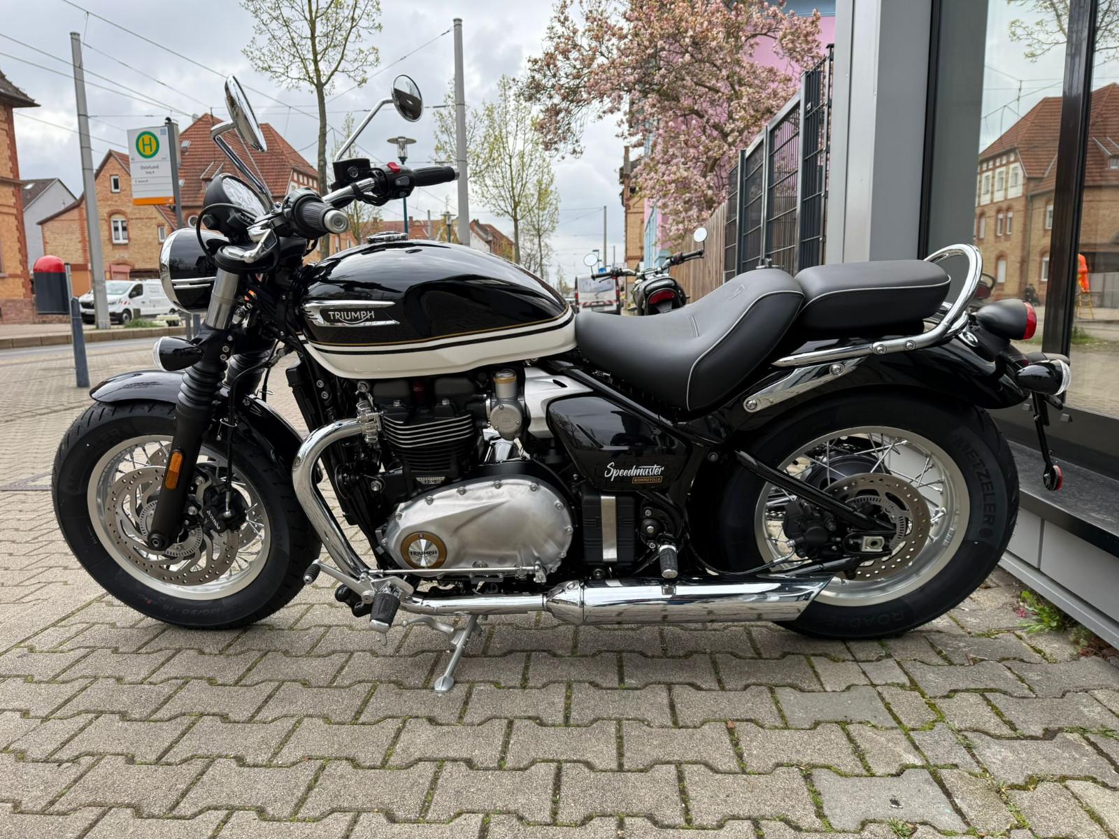 Triumph Bonneville Speedmaster *MY26*Kurven ABS*