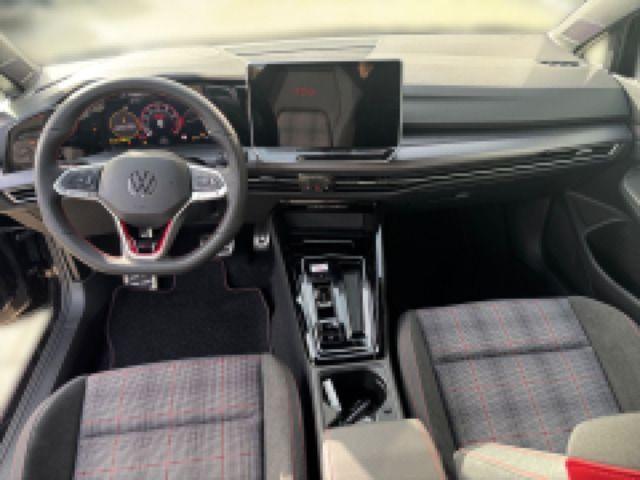 Volkswagen Golf 10
