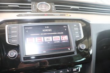 Fotografie des VW Passat 2.0 TSI BMT DSG Highline