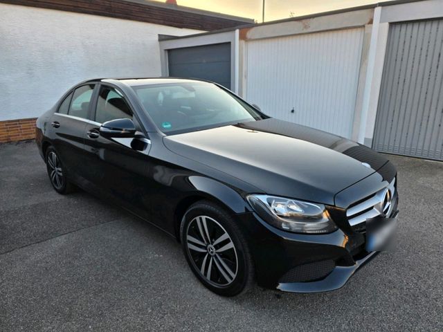 MERCEDES-BENZ Mercedes Benz C200