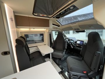 Westfalia Columbus 540 D 140 PS Solar SKYVIEW ACC