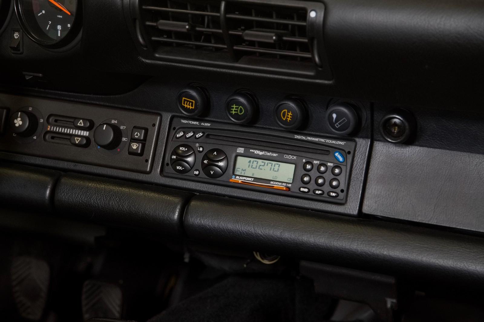 PORSCHE 911 (964) CARRERA 2 CABRIOLET BVM