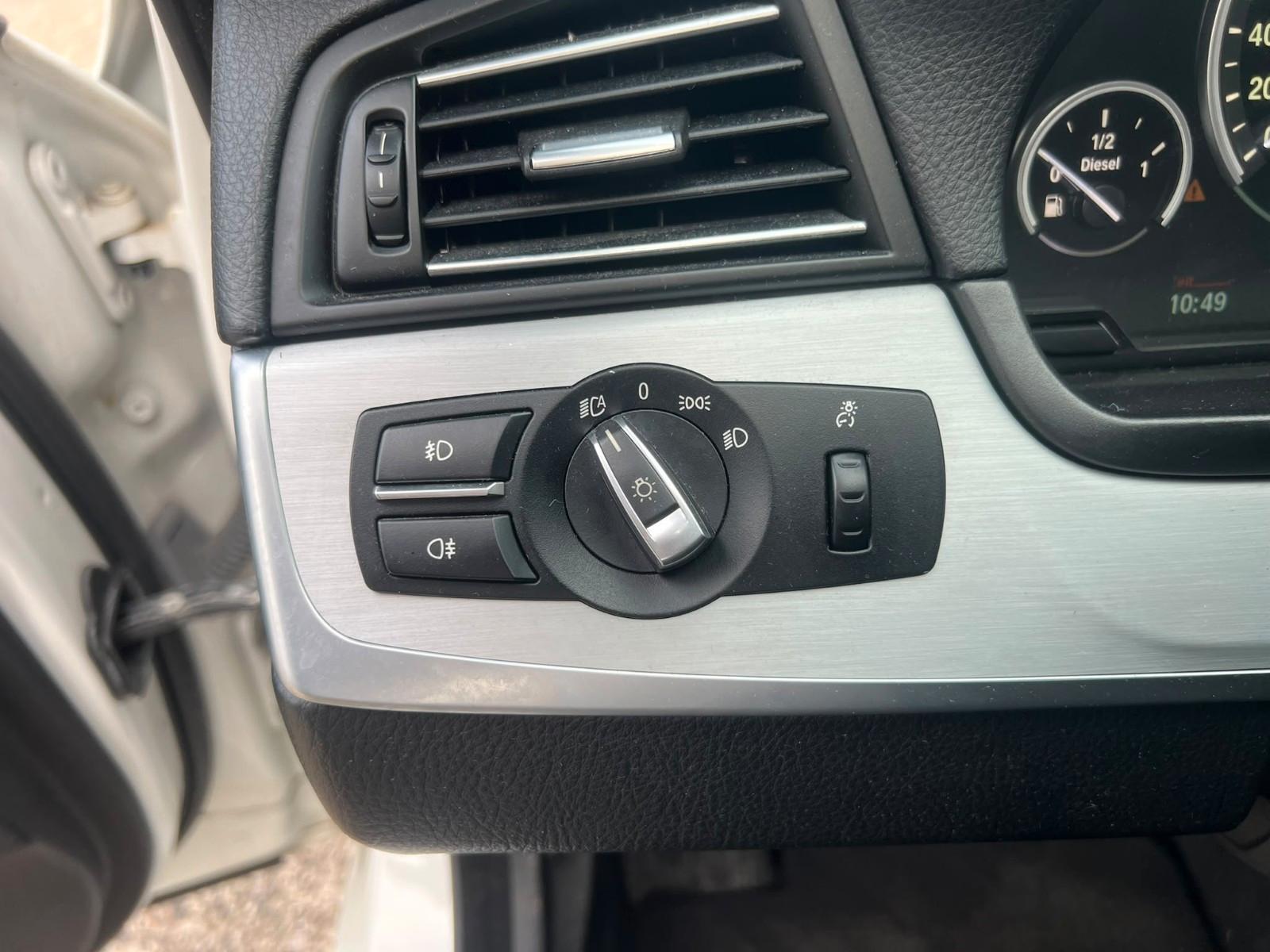BMW 520 2013 — photo 24
