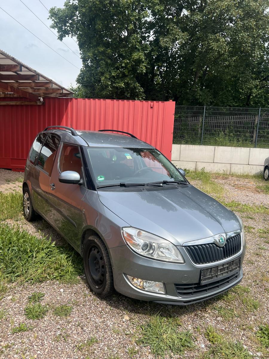 Skoda Roomster 2011 — photo 7
