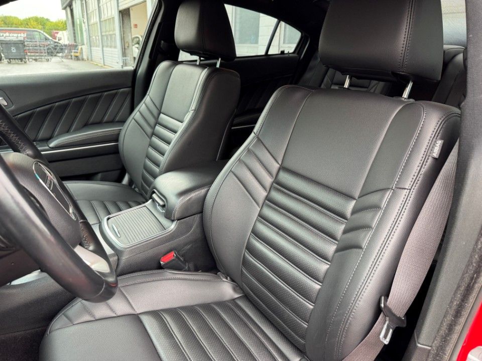 Fahrzeugabbildung Dodge Charger 3.6 Pentastar mit LPG Leder Kamera