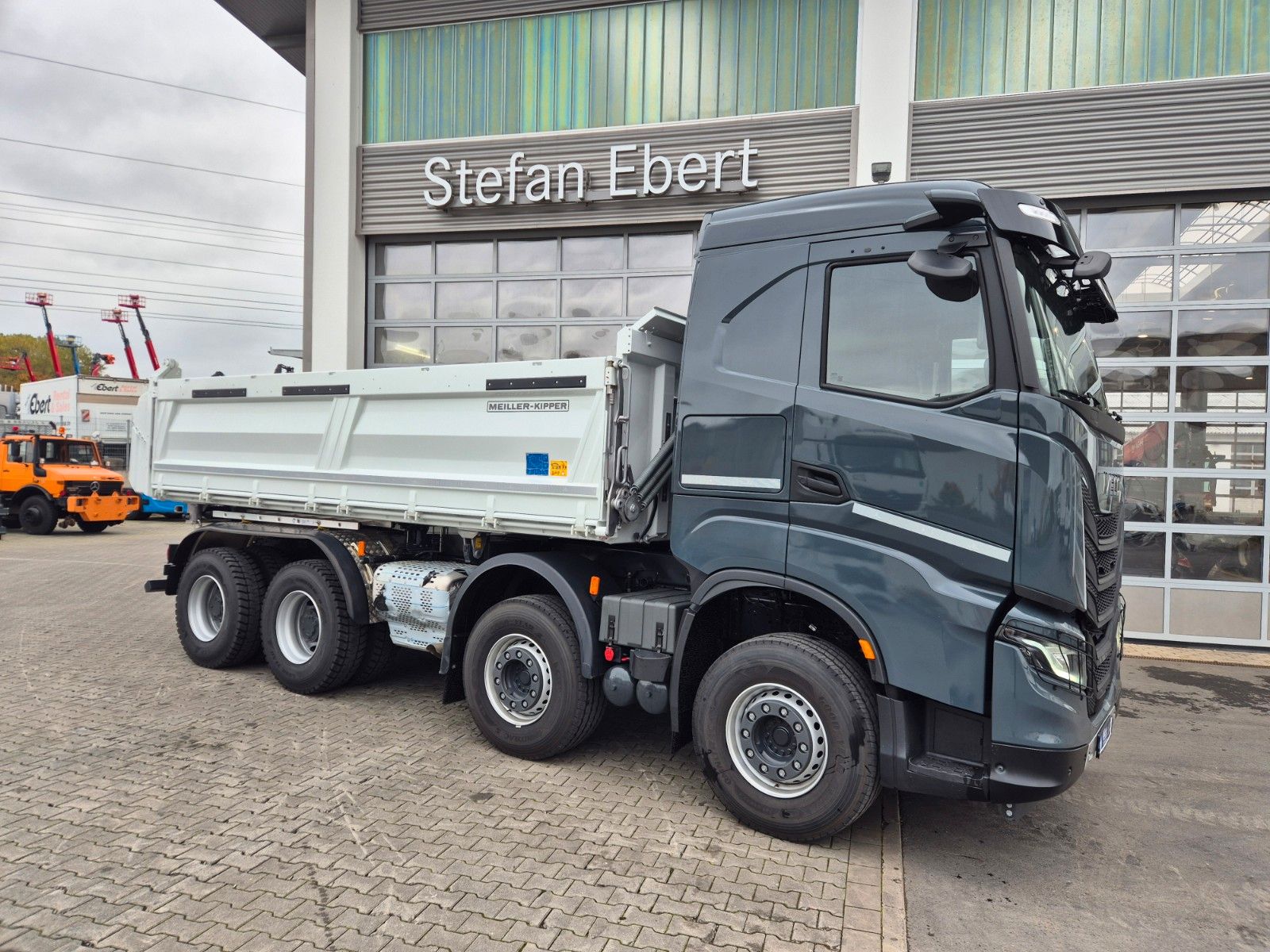 Fahrzeugabbildung Iveco AS360X58Z HR ON+ 8x4 Meiller Bordmatic AHK