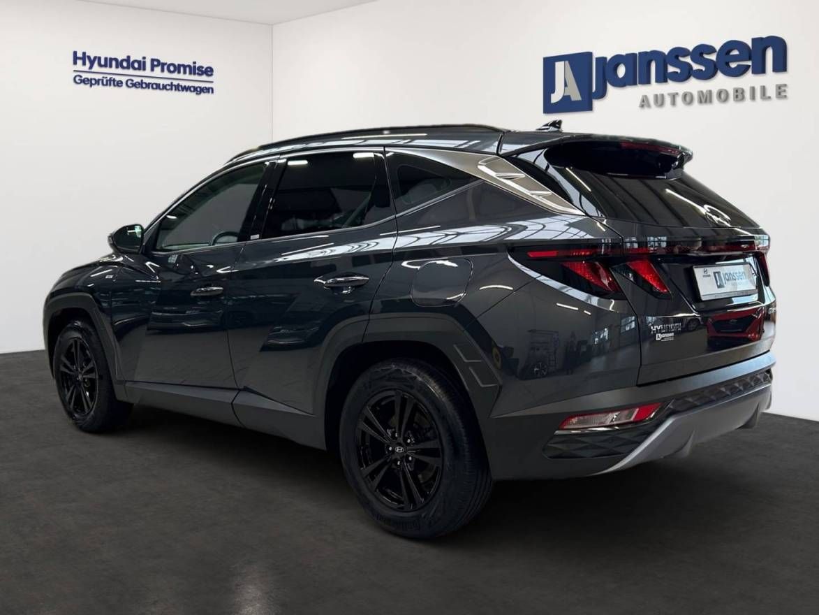 Fahrzeugabbildung Hyundai TUCSON Select, LED-Grilldesign, Funktions-Paket,