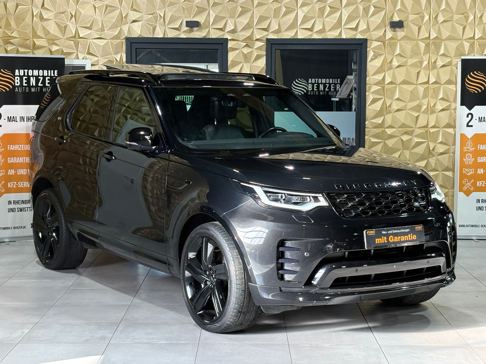 Fahrzeugabbildung Land Rover Discovery 5 R-Dynamic HSE D250 c AWD/PANO/MEMORY