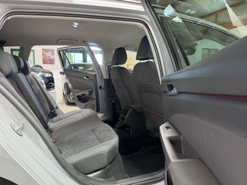 Volkswagen Golf - 12