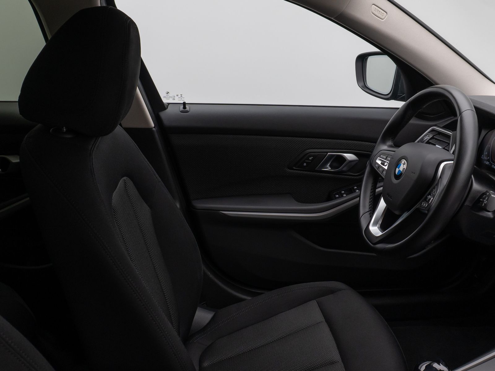 Fahrzeugabbildung BMW 320d DAB HiFi PDC Fernlichtassist Komfort Alarm