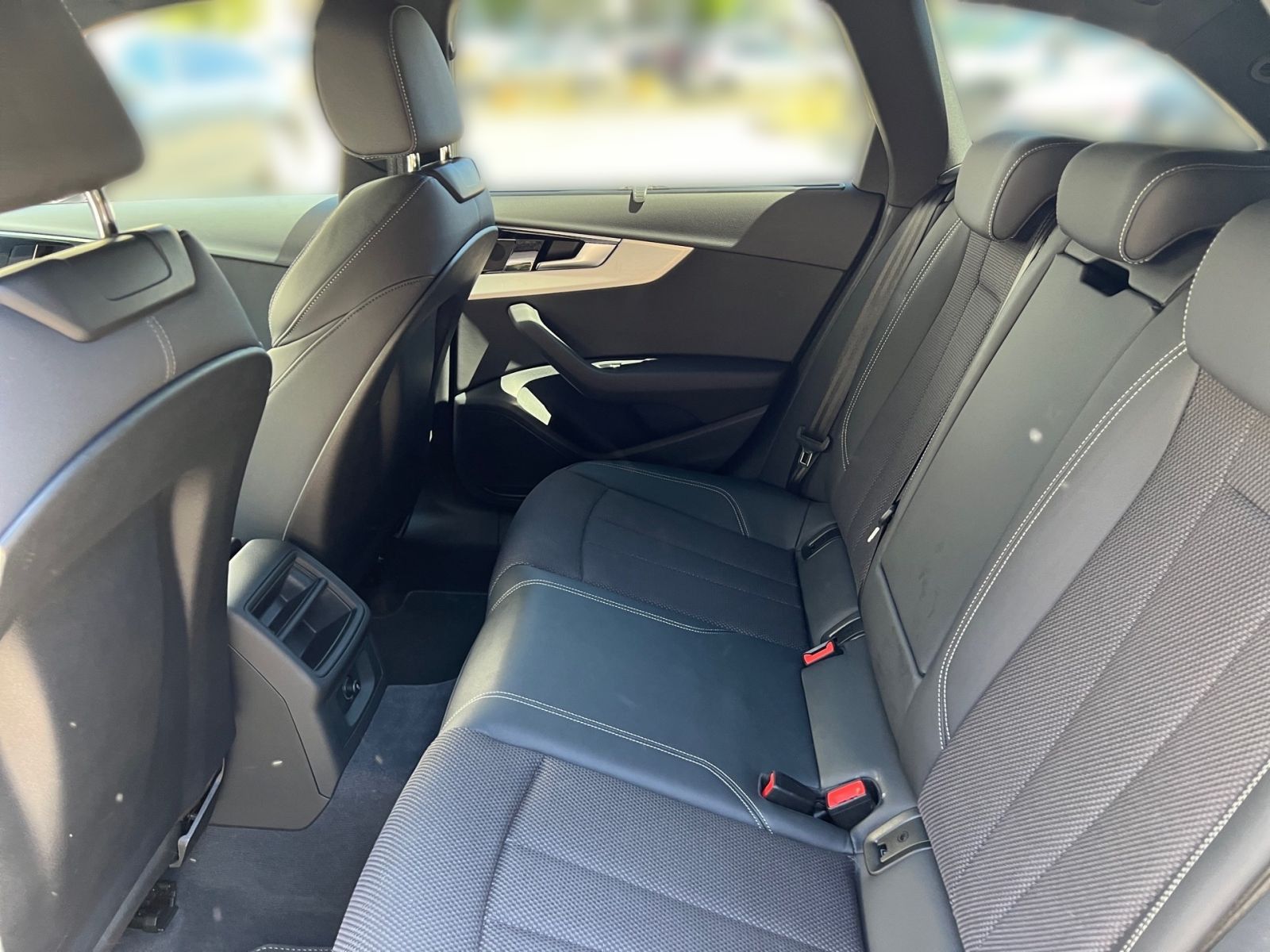 Audi A4 - Bild 10